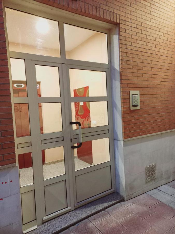 Apartamento Centrico Para 3 Con Wifi Y Garaje Tudela de Duero Exterior photo